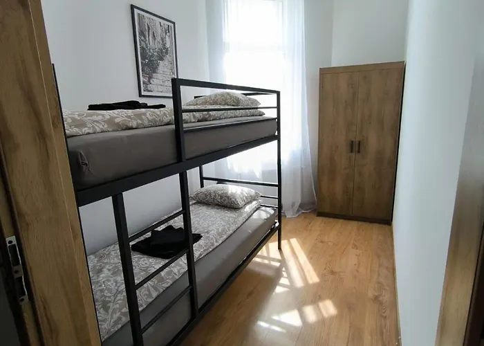 Apartment Centrum 2 *